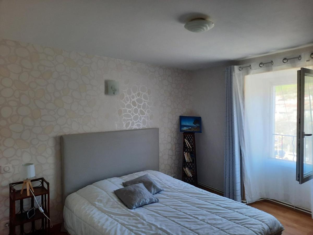 Maison Spacieuse Et Agreable Saint-Georges-de-Luzençon Dış mekan fotoğraf