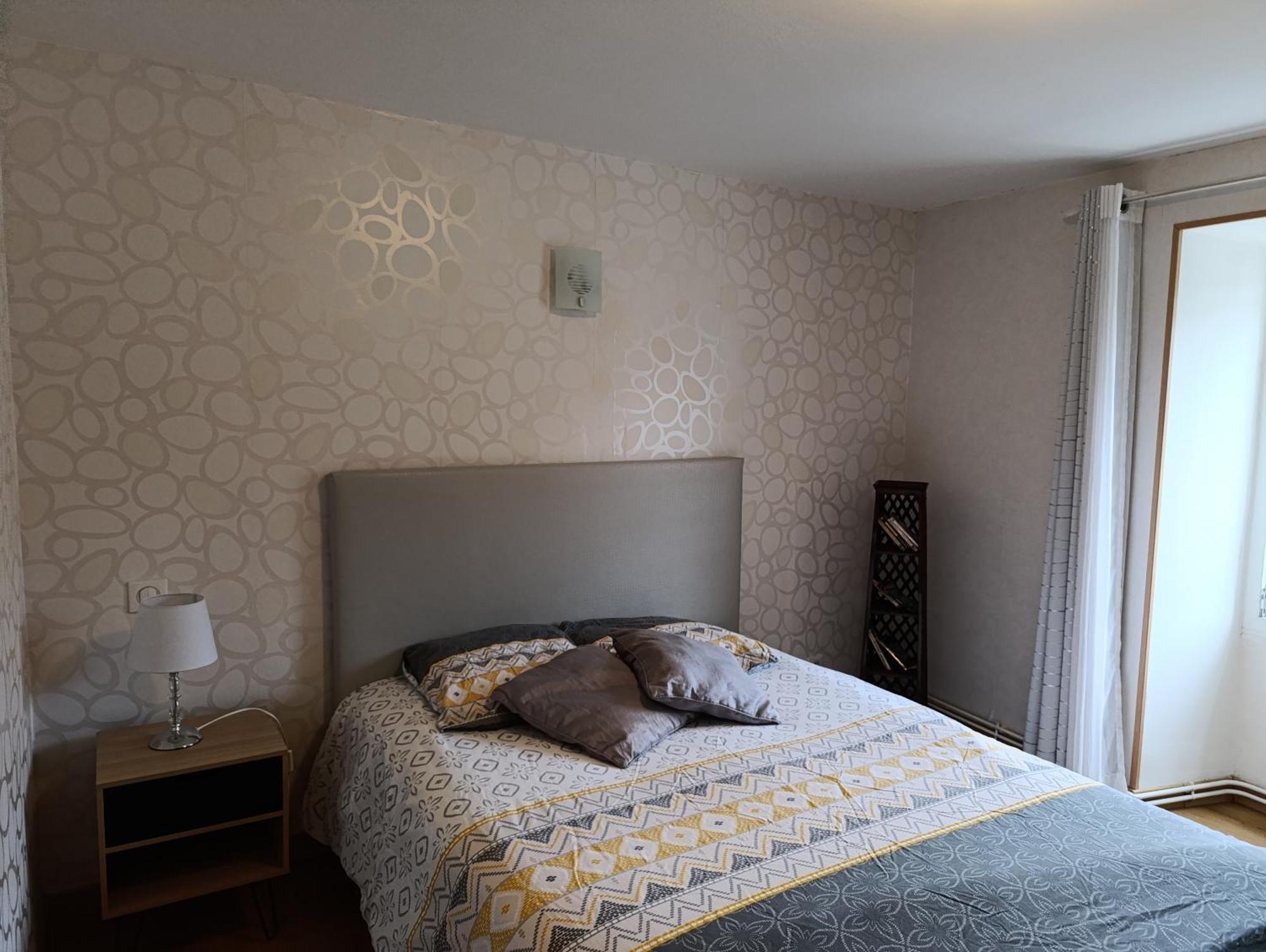 Maison Spacieuse Et Agreable Saint-Georges-de-Luzençon Dış mekan fotoğraf