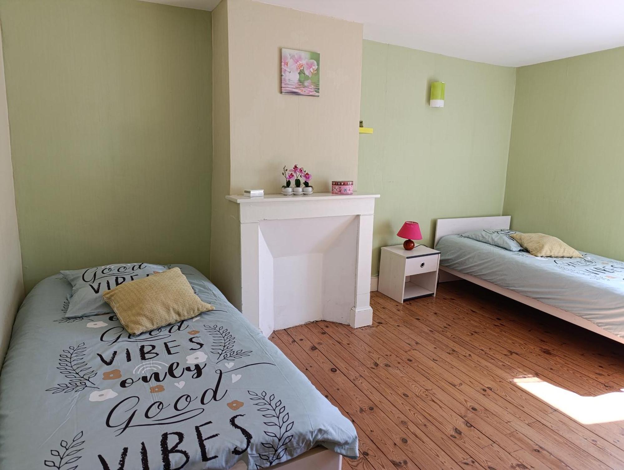 Maison Spacieuse Et Agreable Saint-Georges-de-Luzençon Dış mekan fotoğraf