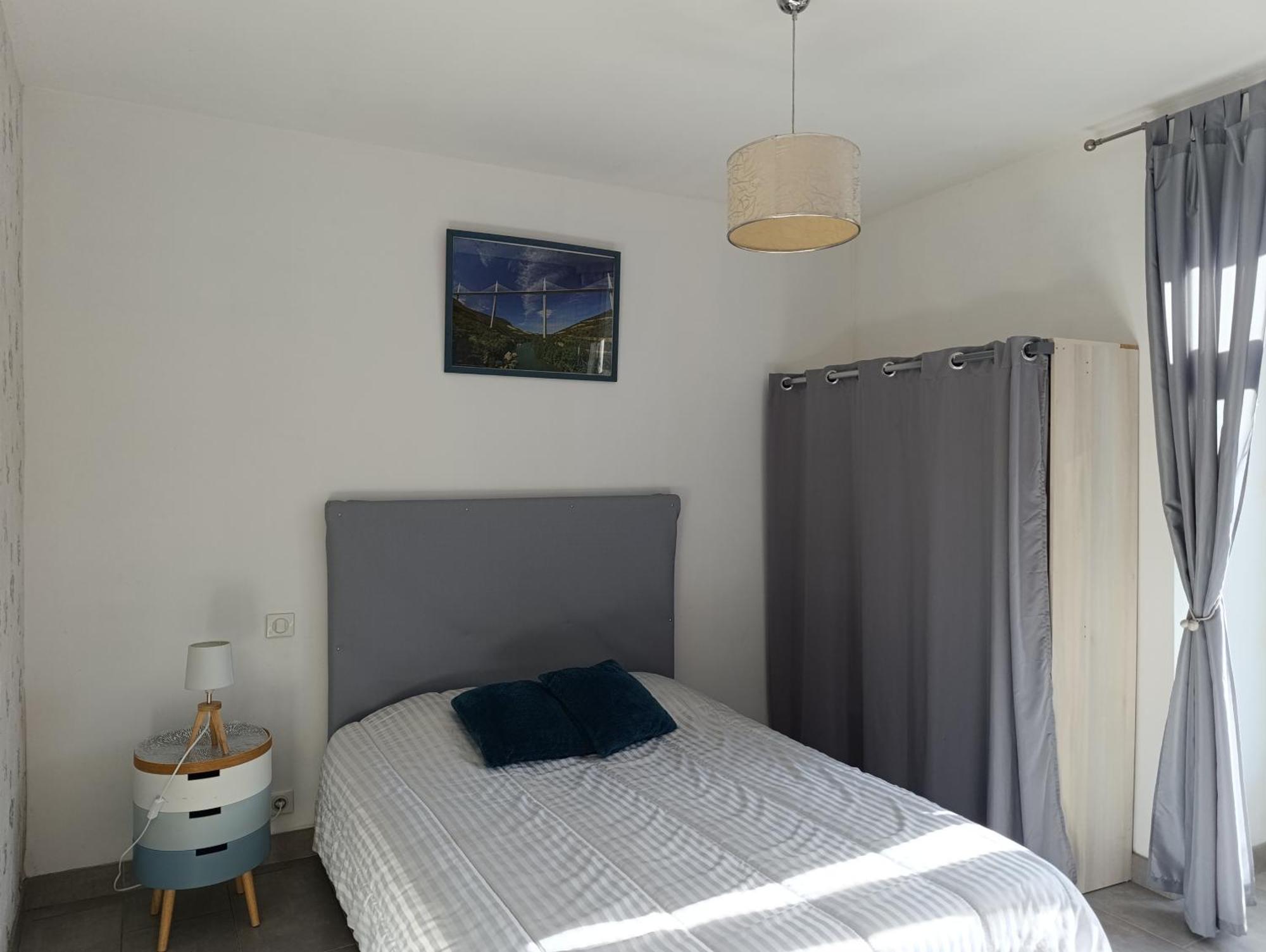 Maison Spacieuse Et Agreable Saint-Georges-de-Luzençon Dış mekan fotoğraf